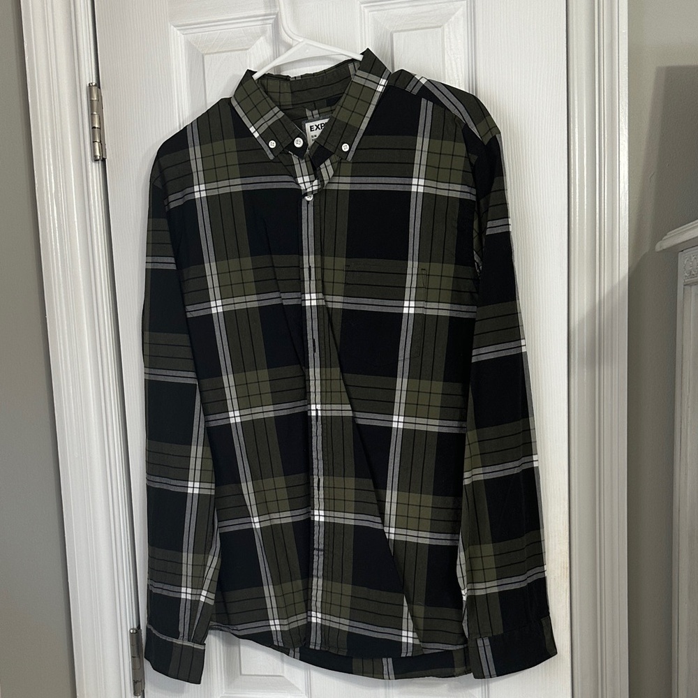 Express Men's Dark Plaid Button Down Shirt